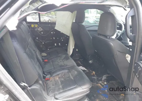 2021 Ford Police Interceptor z USA, uszkodzony, nr VIN 1FM5K8AC3MGC02007